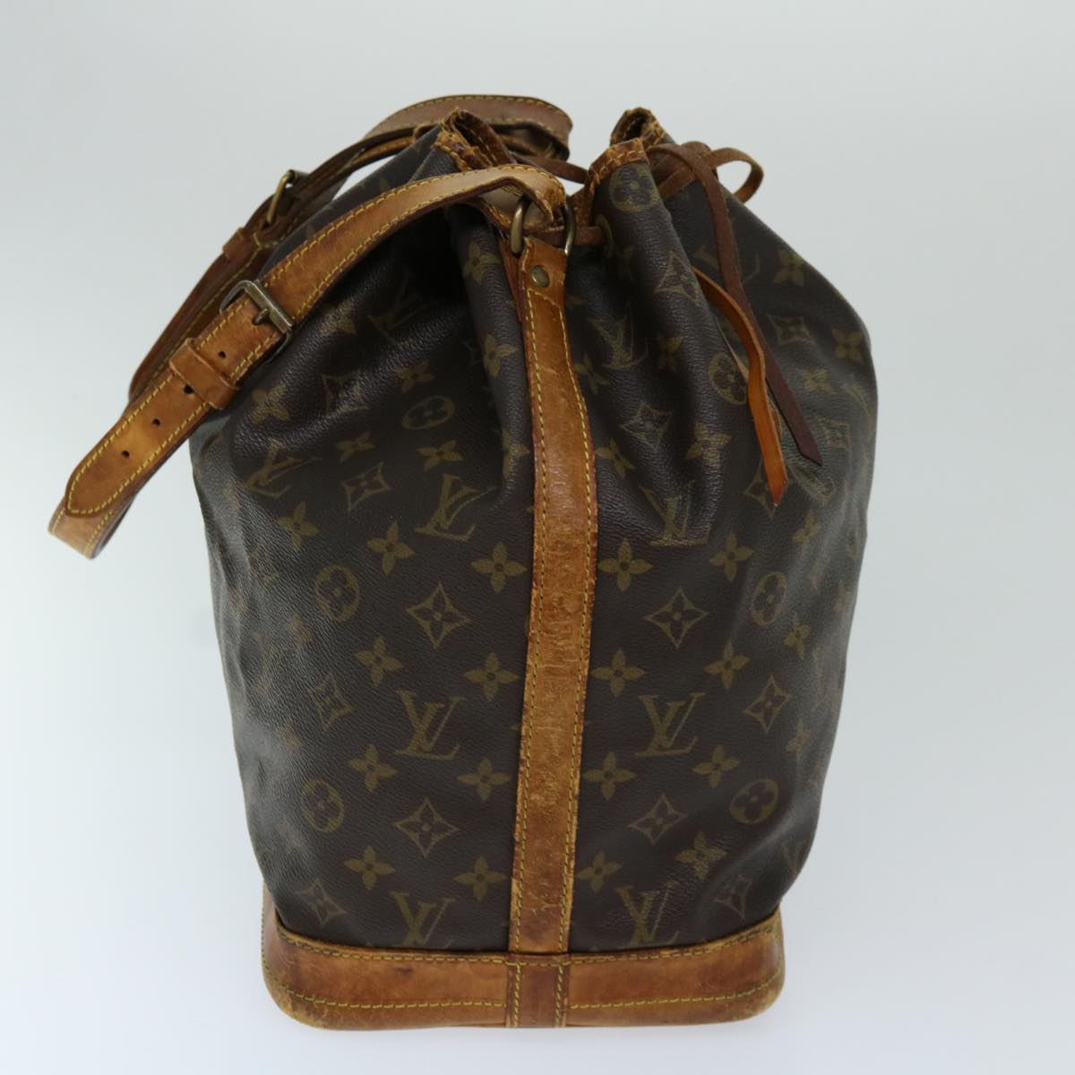 LOUIS VUITTON Monogram Noe Shoulder Bag M42224 LV Auth th4725