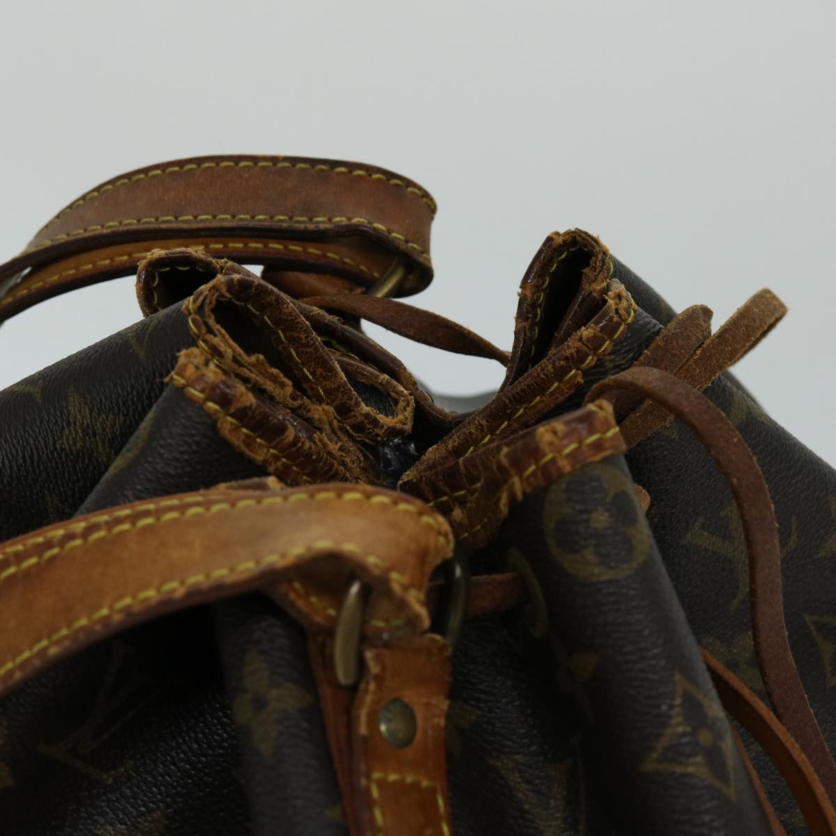 LOUIS VUITTON Monogram Noe Shoulder Bag M42224 LV Auth th4725