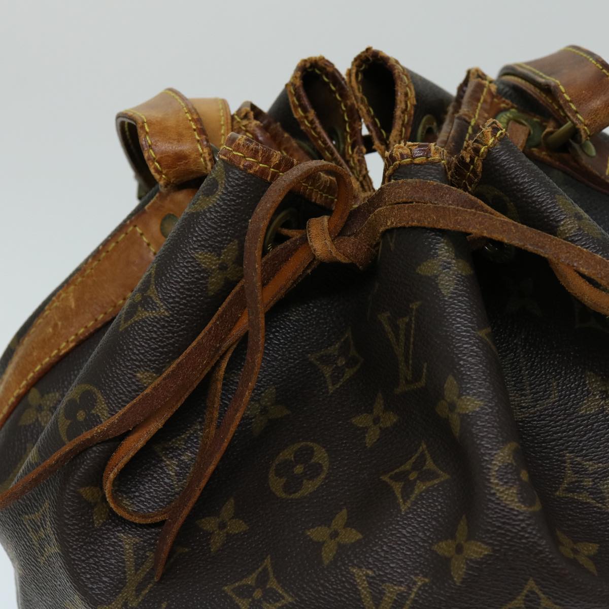 LOUIS VUITTON Monogram Noe Shoulder Bag M42224 LV Auth th4725