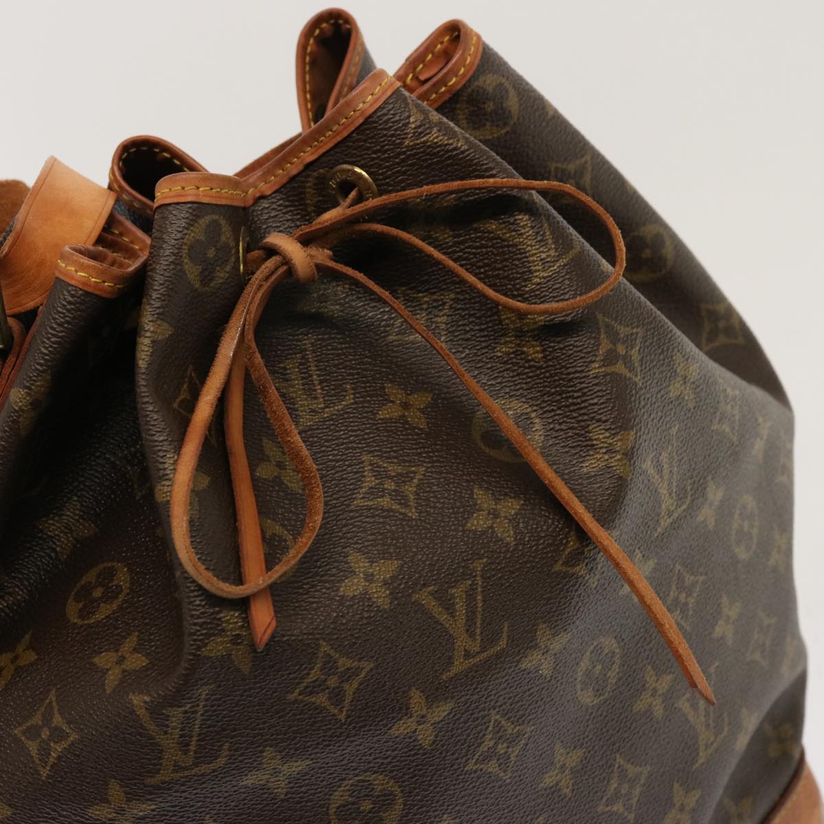 LOUIS VUITTON Monogram Noe Shoulder Bag M42224 LV Auth th4758