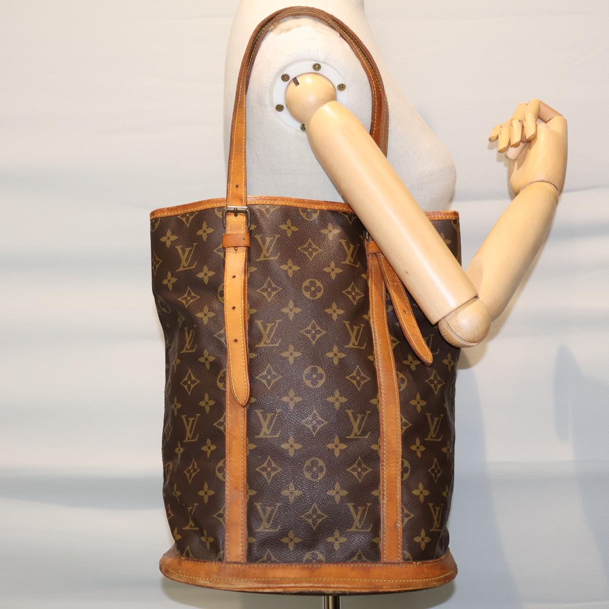 LOUIS VUITTON Monogram Bucket GM Shoulder Bag Vintage M42236 LV Auth th5008