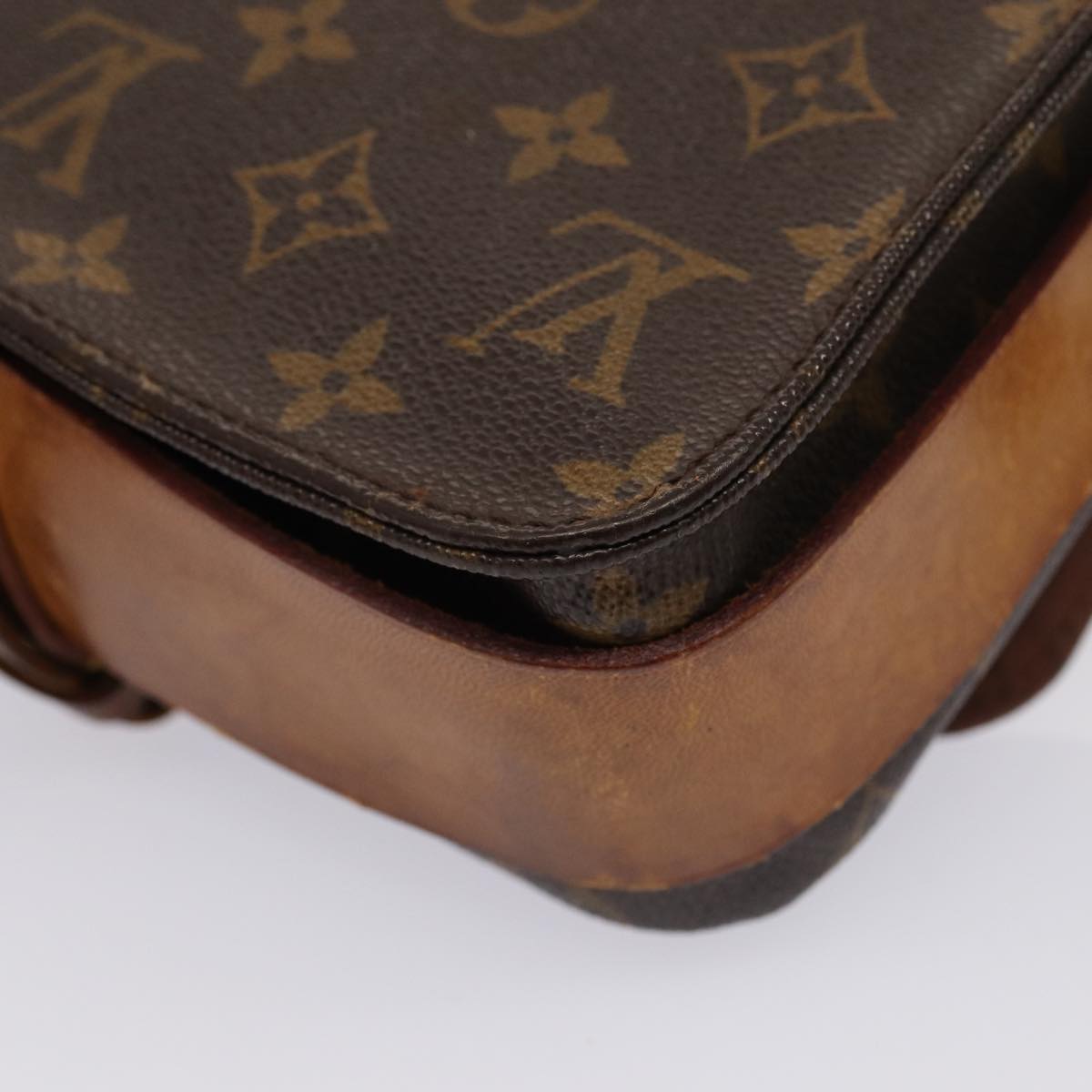 LOUIS VUITTON Monogram Cartouchiere MM Shoulder Bag M51253 LV Auth th5125