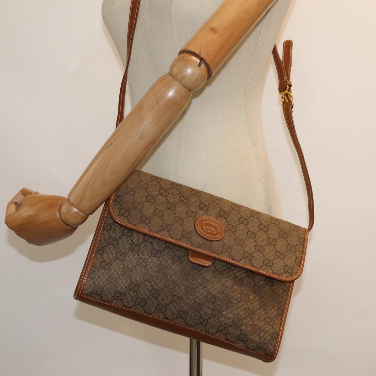 GUCCI GG Canvas Shoulder Bag Brown 004 101 0222 Auth th5165