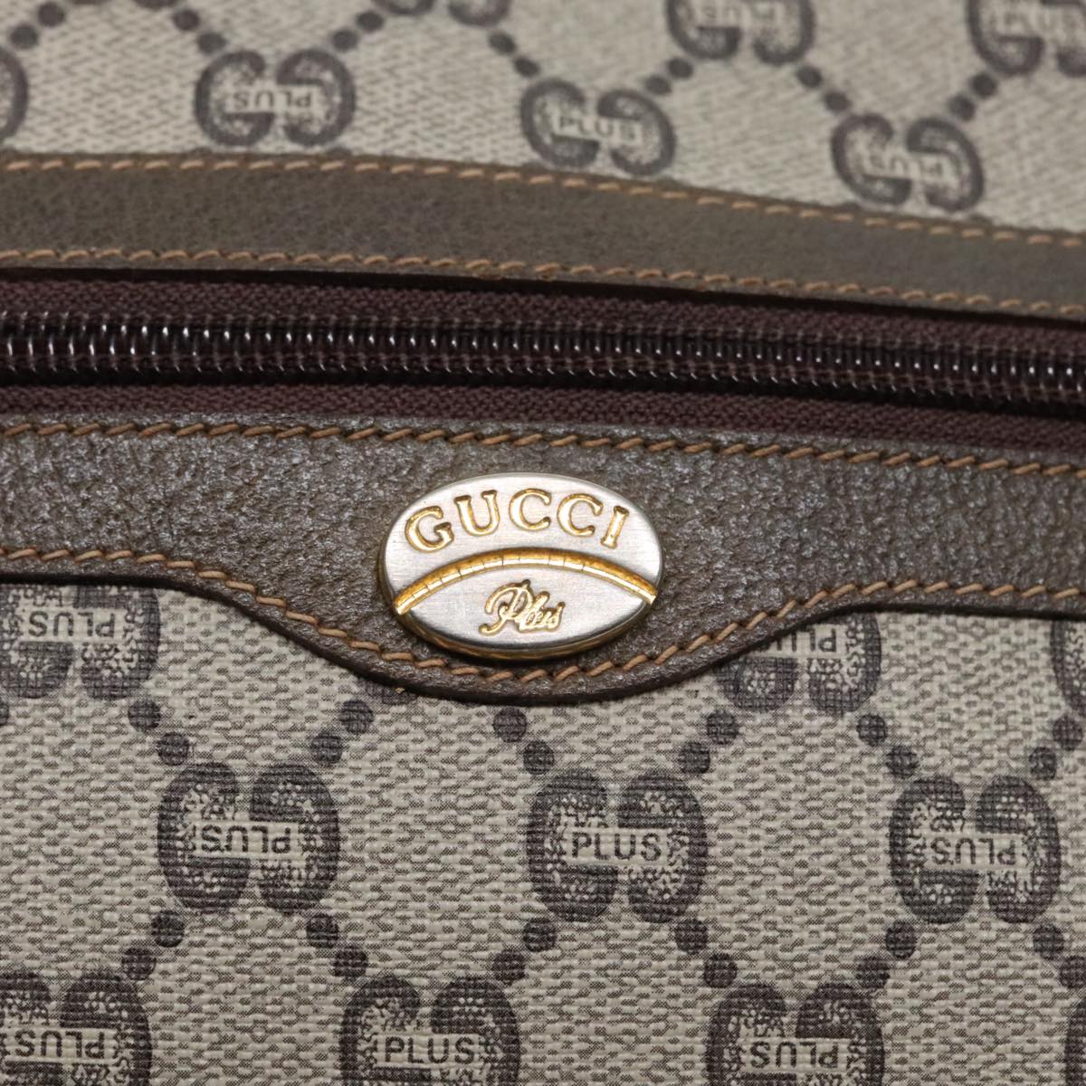 GUCCI GG PLUS Canvas Shoulder Bag PVC Leather Beige Auth th5294