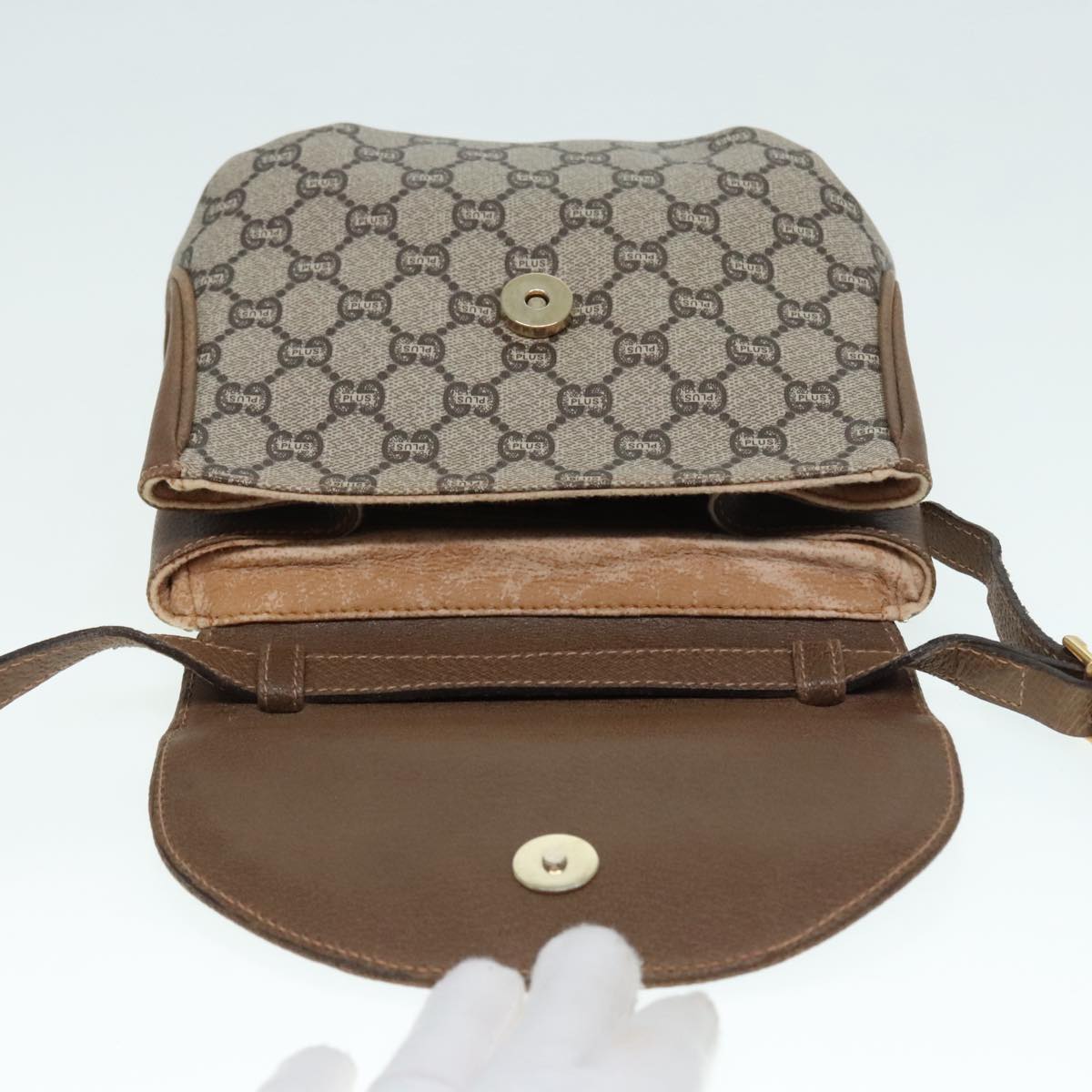 GUCCI GG PLUS Canvas Shoulder Bag PVC Leather Beige Auth th5297