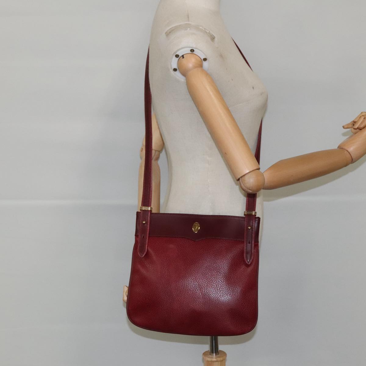 CARTIER Shoulder Bag Leather Red Gold Auth th5408