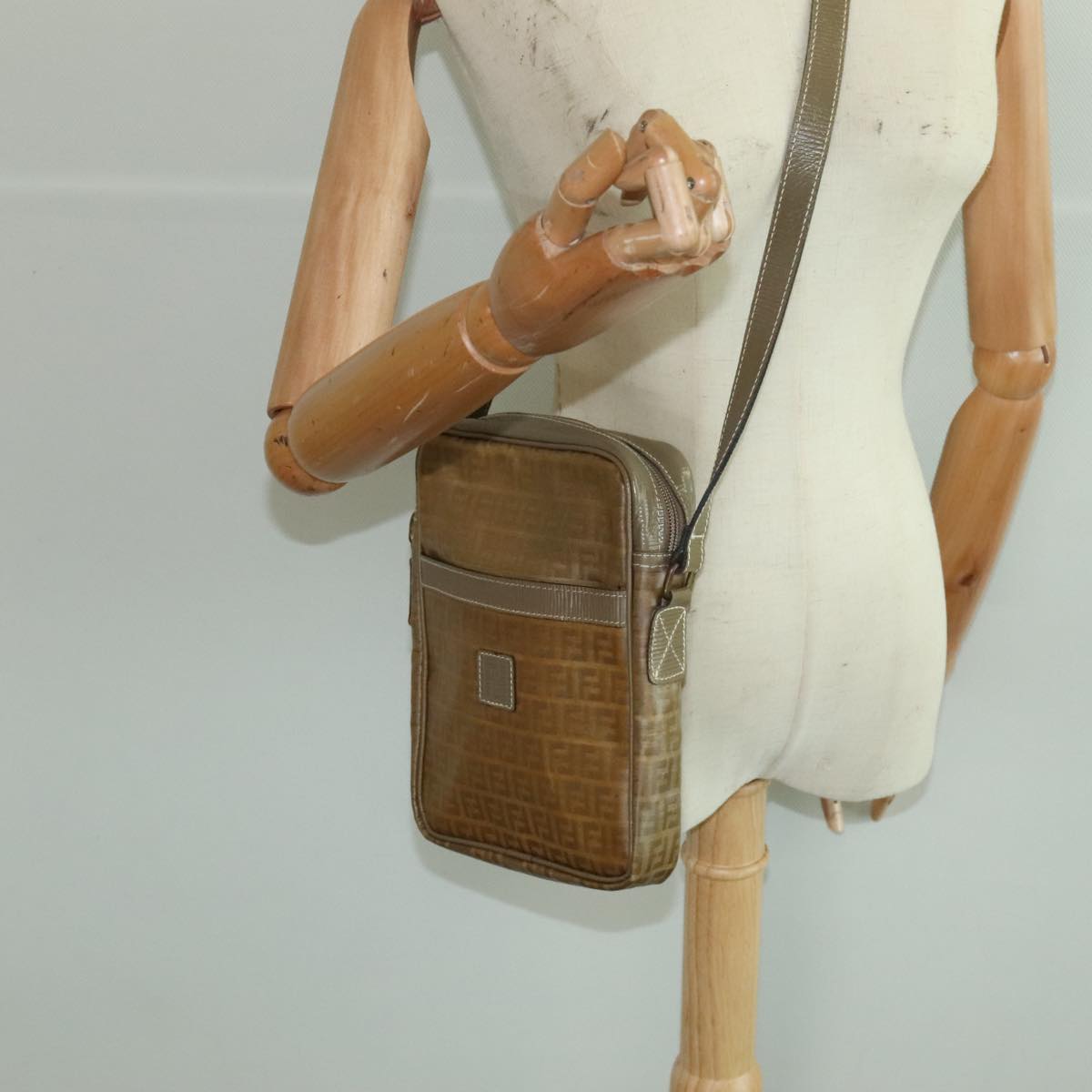 FENDI Zucchino Canvas Mamma Baguette Shoulder Bag Beige 8BR030 Auth th5427