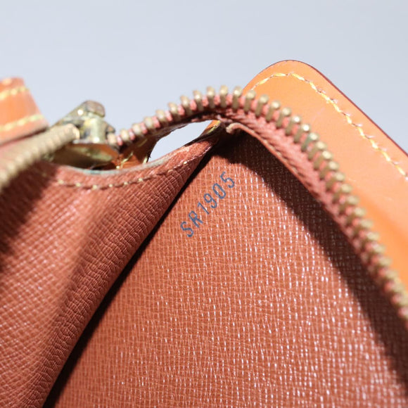 LOUIS VUITTON Epi Pochette Homme Bag Brown Zipangu Gold M52528 LV Auth th5481