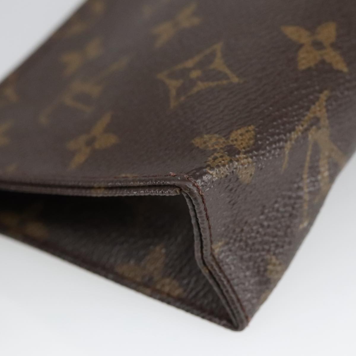 LOUIS VUITTON Monogram Poche Toilette 15 Pouch M47546 LV Auth th5482