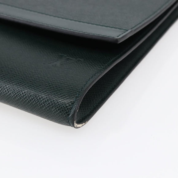 LOUIS VUITTON Taiga Leather Clutch Bag Epicea MI0924 LV Auth th6424