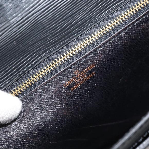 LOUIS VUITTON Epi Serie Dragonne Clutch Bag Black Noir M52612 LV Auth th6460
