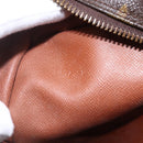 LOUIS VUITTON Monogram Danube MM Schoudertas M45264 LV Auth th6623-12