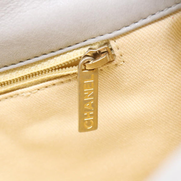 CHANEL Lamb Skin Matelasse Double Chain Shoulder Bag Gray CC Auth am1097gV