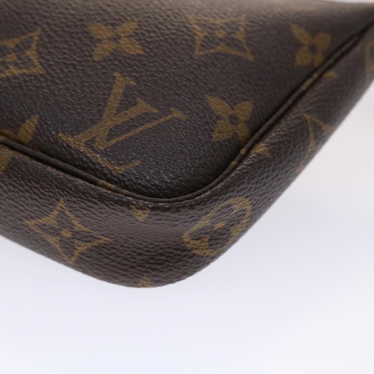 LOUIS VUITTON Monogram Pochette Accessoires Pouch LV Auth pt1644