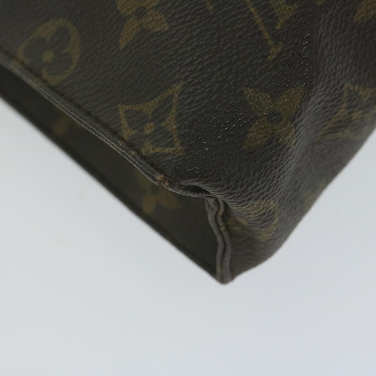 LOUIS VUITTON Monogram Poche Toilette 26 Pouch M47542 LV Auth ti1501