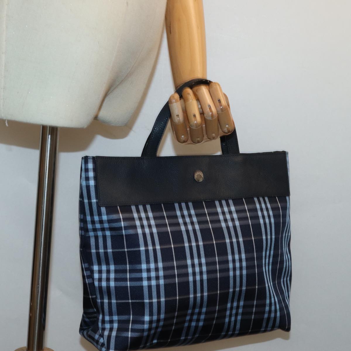 BURBERRY Nova Check Hand Bag Nylon Navy Auth ti1769