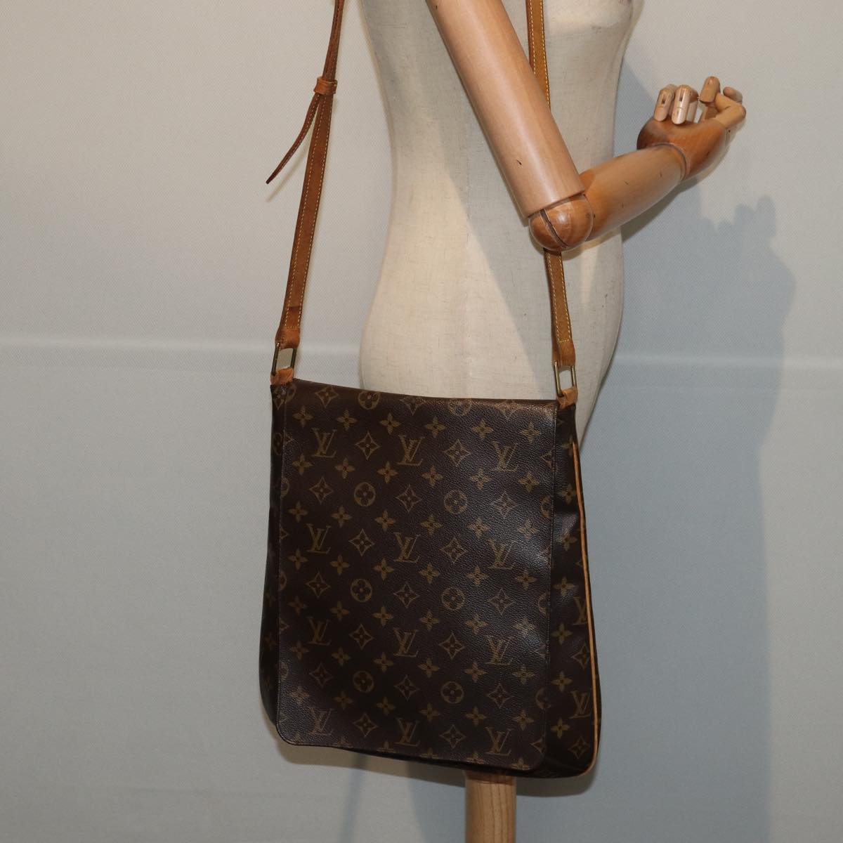 LOUIS VUITTON Monogram Musette Shoulder Bag M51256 LV Auth ti1793