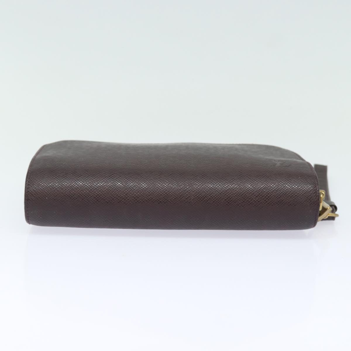 LOUIS VUITTON Taiga Baikal Clutch Bag Acajou M30186 LV Auth ti1884