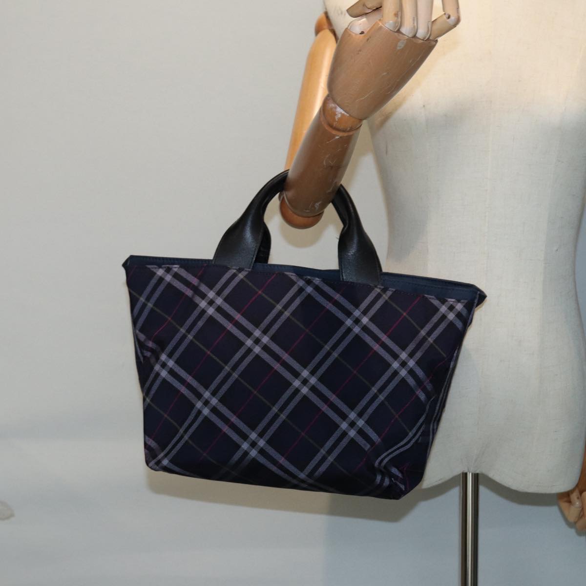 BURBERRY Nova Check Blue Label Hand Bag Nylon Navy Auth ti1994