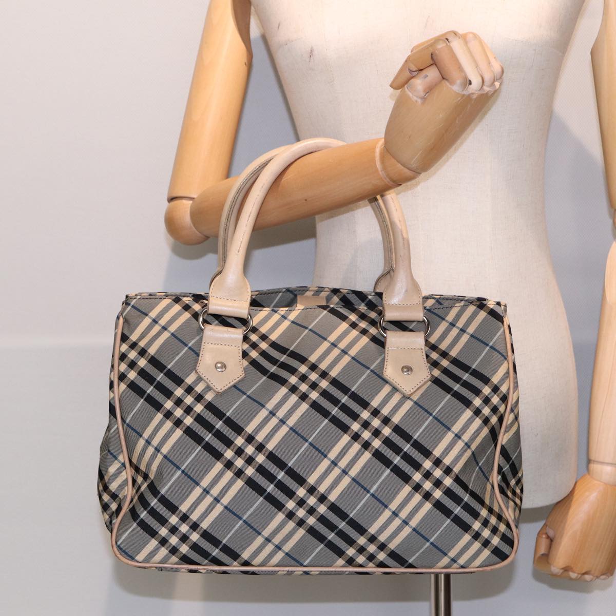 BURBERRY Nova Check Blue Label Hand Bag Nylon Gray Beige Auth ti1997