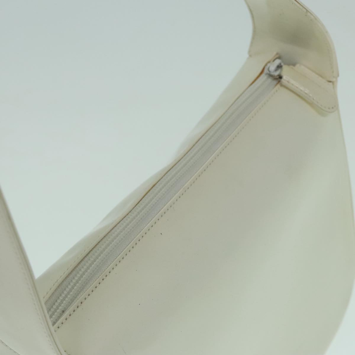 GUCCI Shoulder Bag Patent leather White Silver 001 2214 1703 Auth ti2099