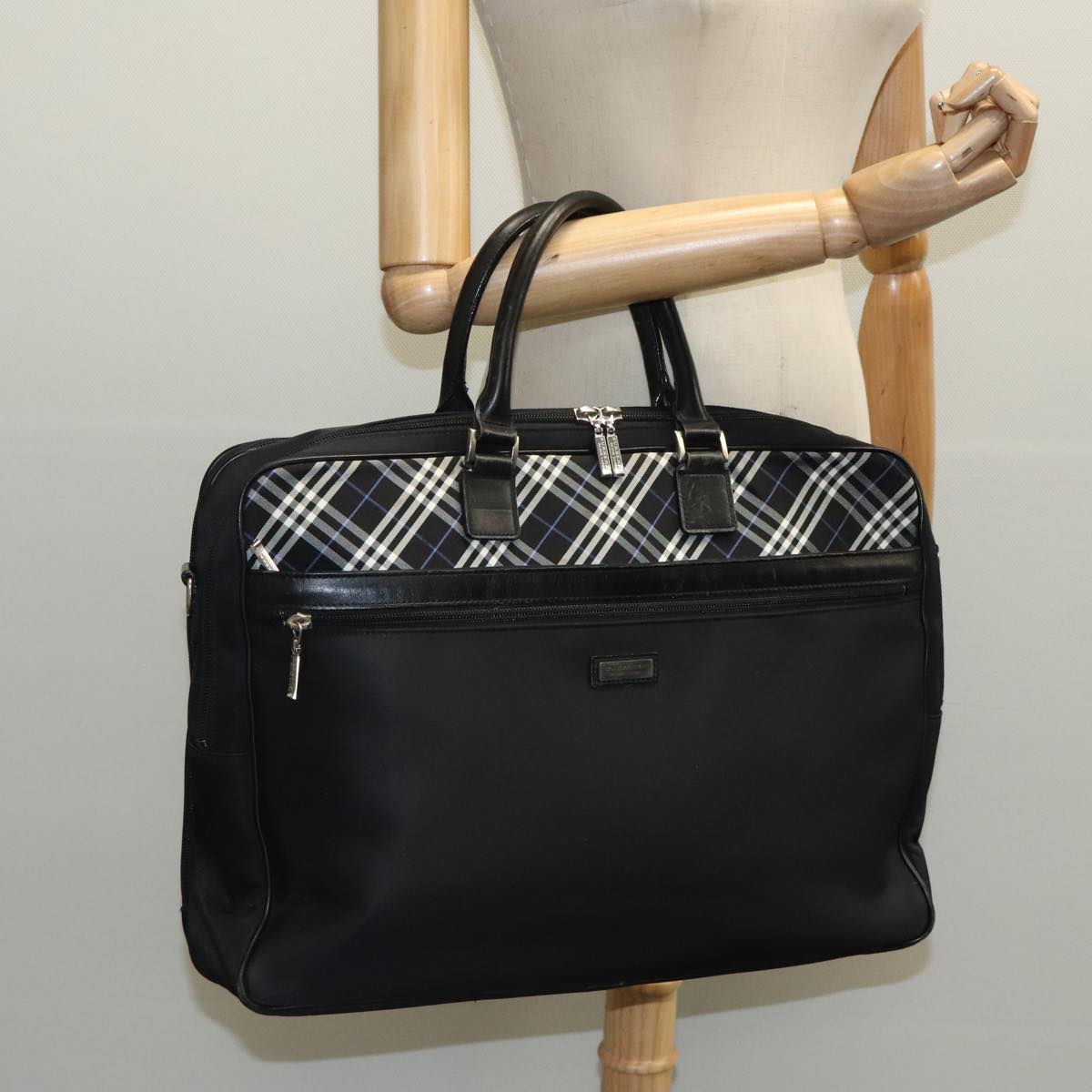 BURBERRY Nova Check Black label Business Bag Nylon Black Blue Auth ti2205