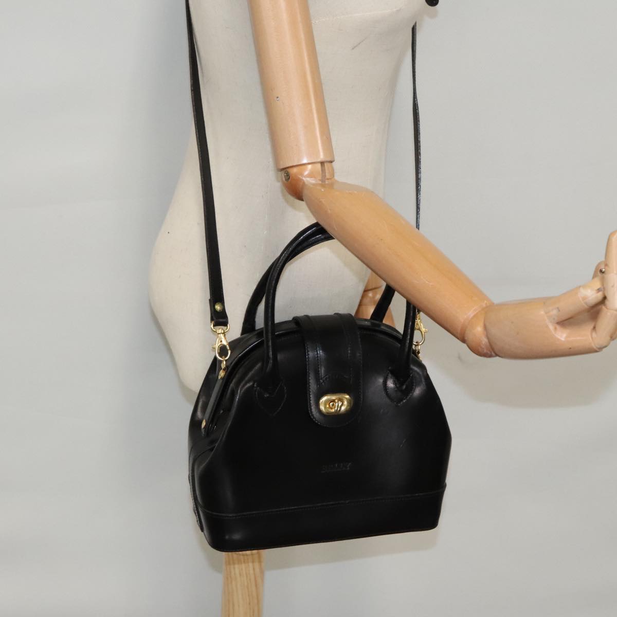 BALLY Hand Bag Leather 2way Black Gold Auth ti2211