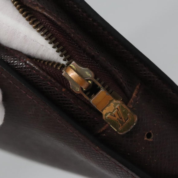 LOUIS VUITTON Taiga Baikal Clutch Bag Acajou M30186 LV Auth ti2637