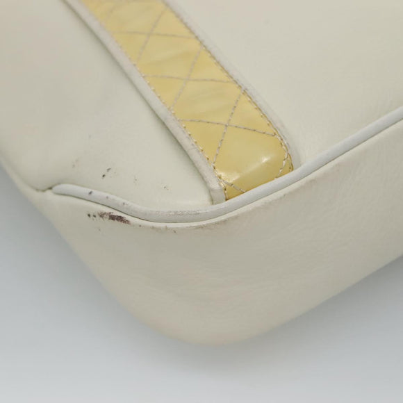 BURBERRY Shoulder Bag Leather White Auth ti2656