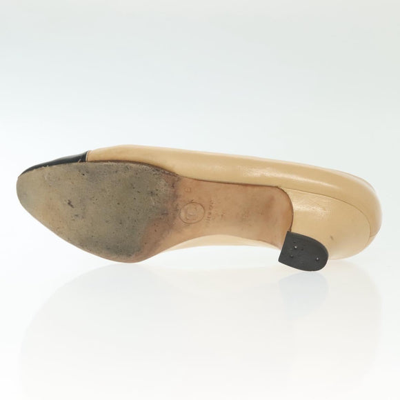 CHANEL Pumps High heels Leather Beige CC Auth ti3387