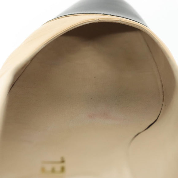 CHANEL Pumps High heels Leather Beige CC Auth ti3387