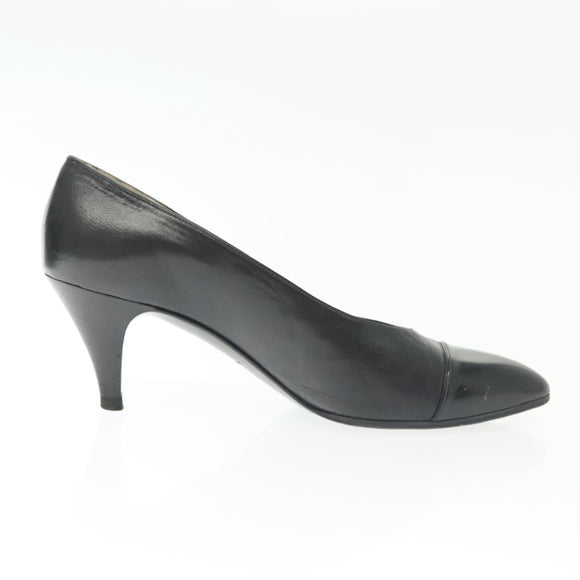CHANEL pumps High heels Leather 35 1/2 Black CC Auth ti3388