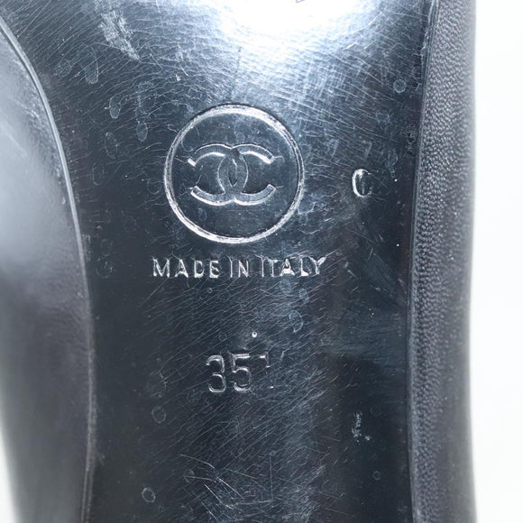 CHANEL pumps High heels Leather 35 1/2 Black CC Auth ti3388