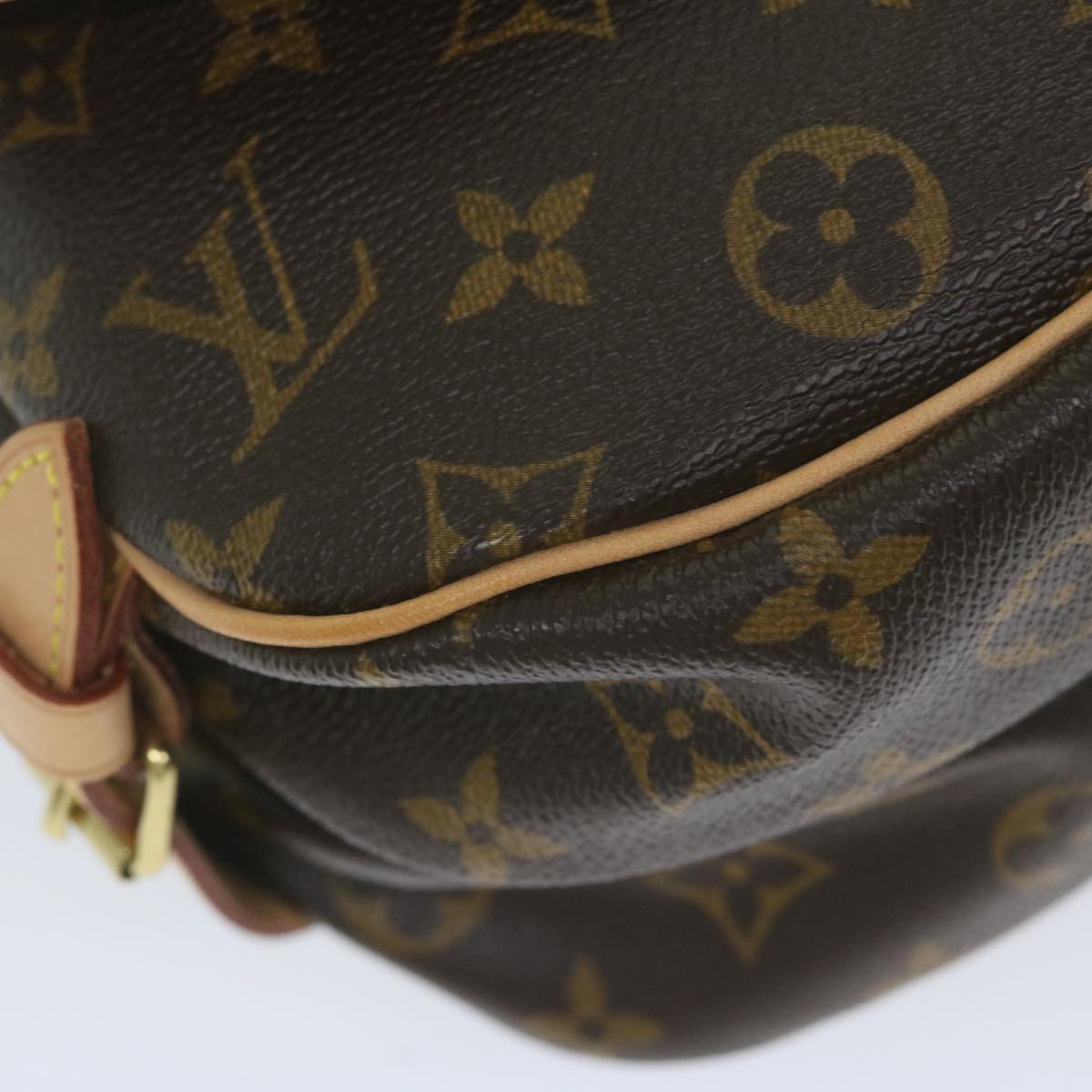 LOUIS VUITTON Monogram Saumur 30 Shoulder Bag M42256 LV Auth uy166A