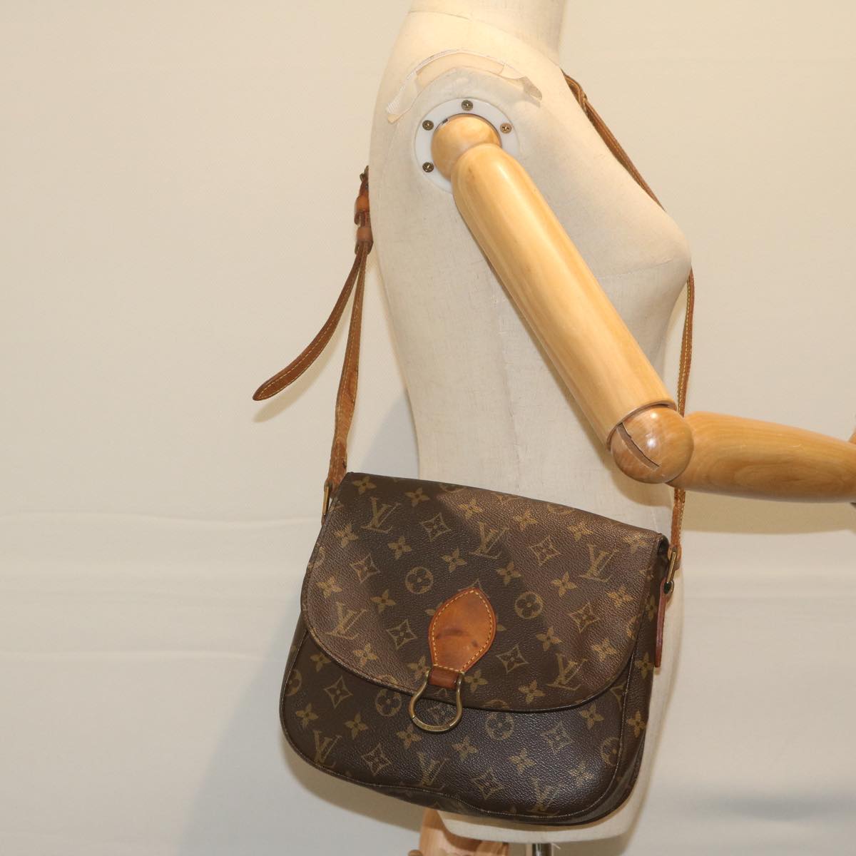 LOUIS VUITTON Monogram Saint Cloud GM Shoulder Bag M51242 LV Auth yb450