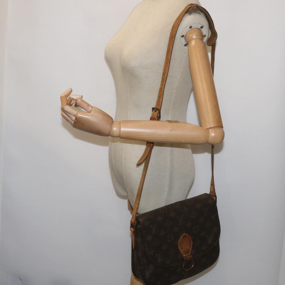 LOUIS VUITTON Monogram Saint Cloud GM Shoulder Bag M51242 LV Auth yb519