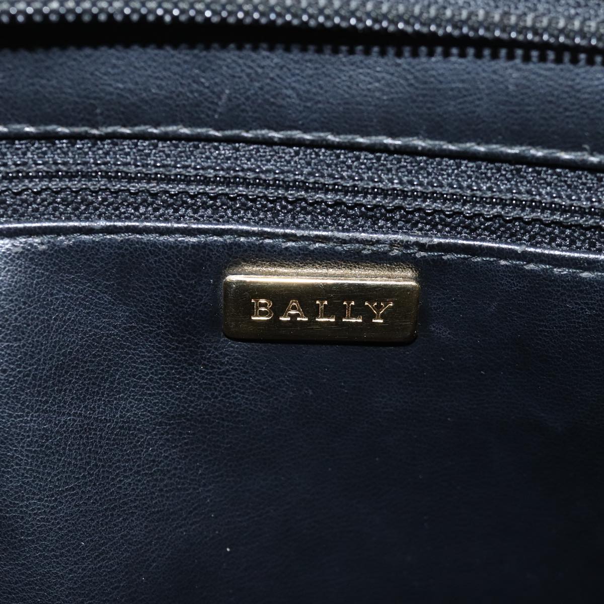 BALLY Quilted Shoulder Bag Leather Black Auth yb554
