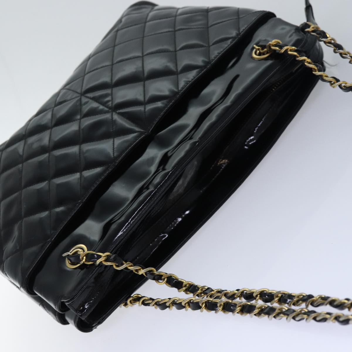 CHANEL Chain Matelasse Shoulder Bag Enamel Black CC Auth yb600