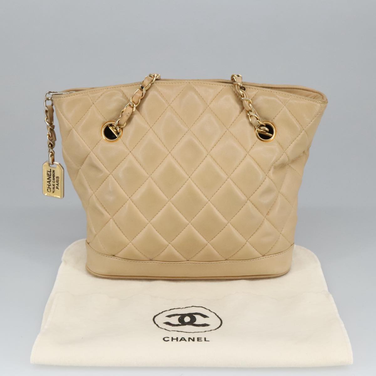 CHANEL Matelasse Chain Shoulder Bag Leather Beige CC Auth yb718