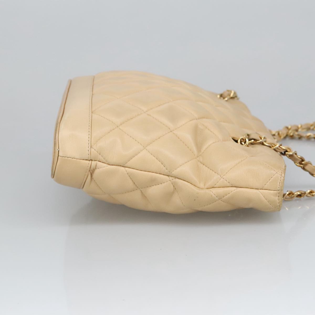 CHANEL Matelasse Chain Shoulder Bag Leather Beige CC Auth yb718