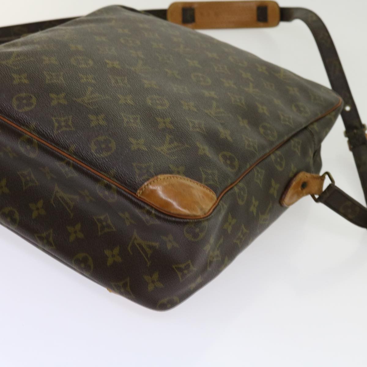 LOUIS VUITTON Monogram Danube GM Shoulder Bag M45262 LV Auth yk10010