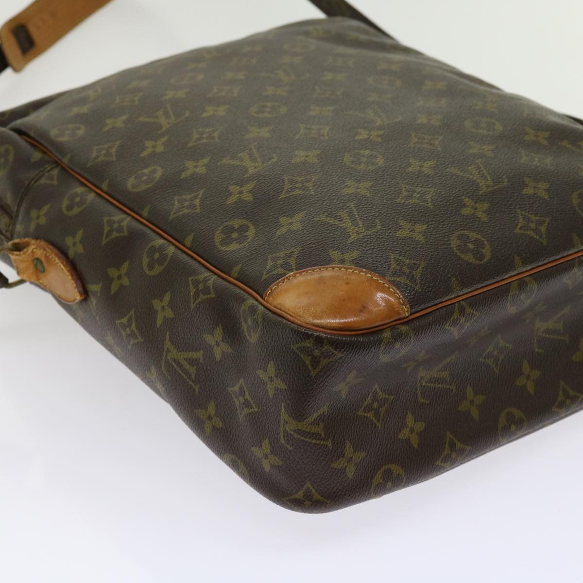 LOUIS VUITTON Monogram Danube GM Shoulder Bag M45262 LV Auth yk10010