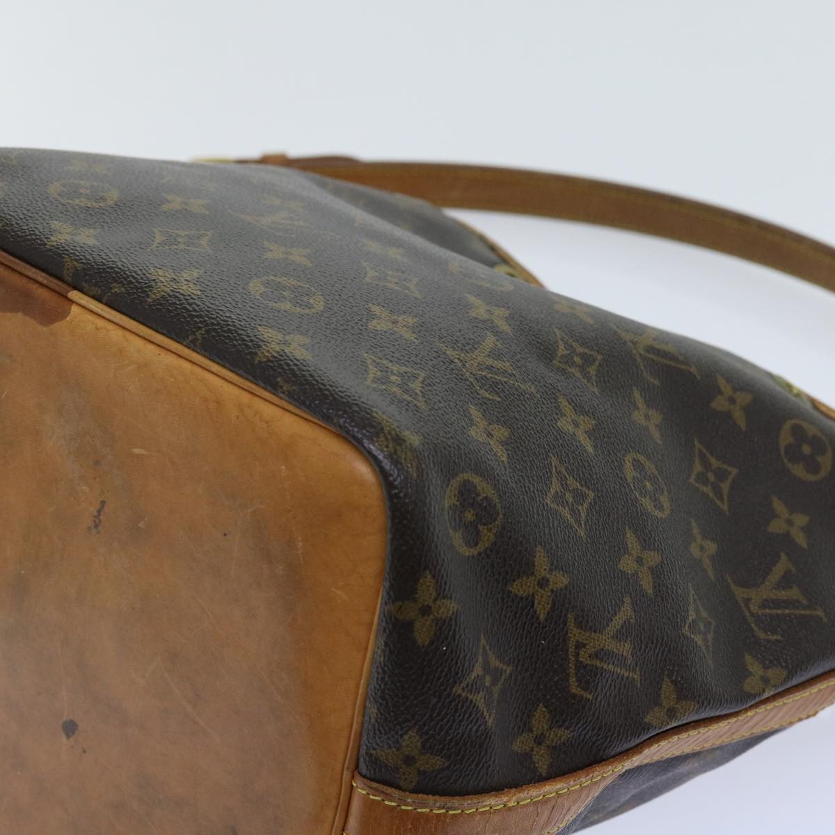 LOUIS VUITTON Monogram Petit Noe Shoulder Bag M42226 LV Auth yk10041