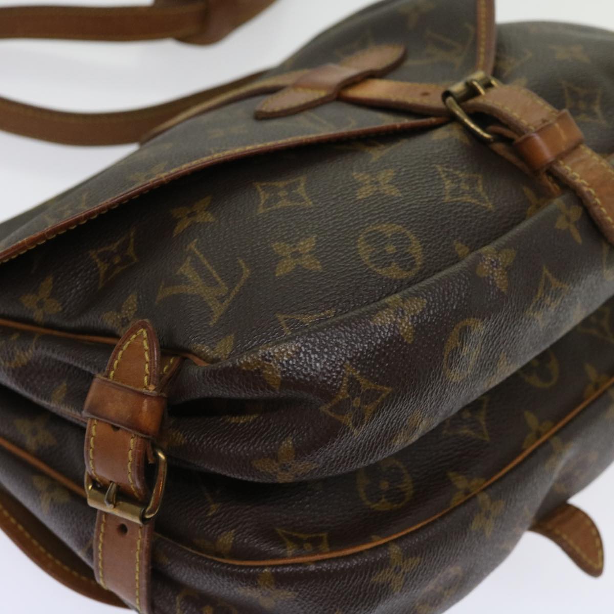 LOUIS VUITTON Monogram Saumur 30 Shoulder Bag M42256 LV Auth yk10048