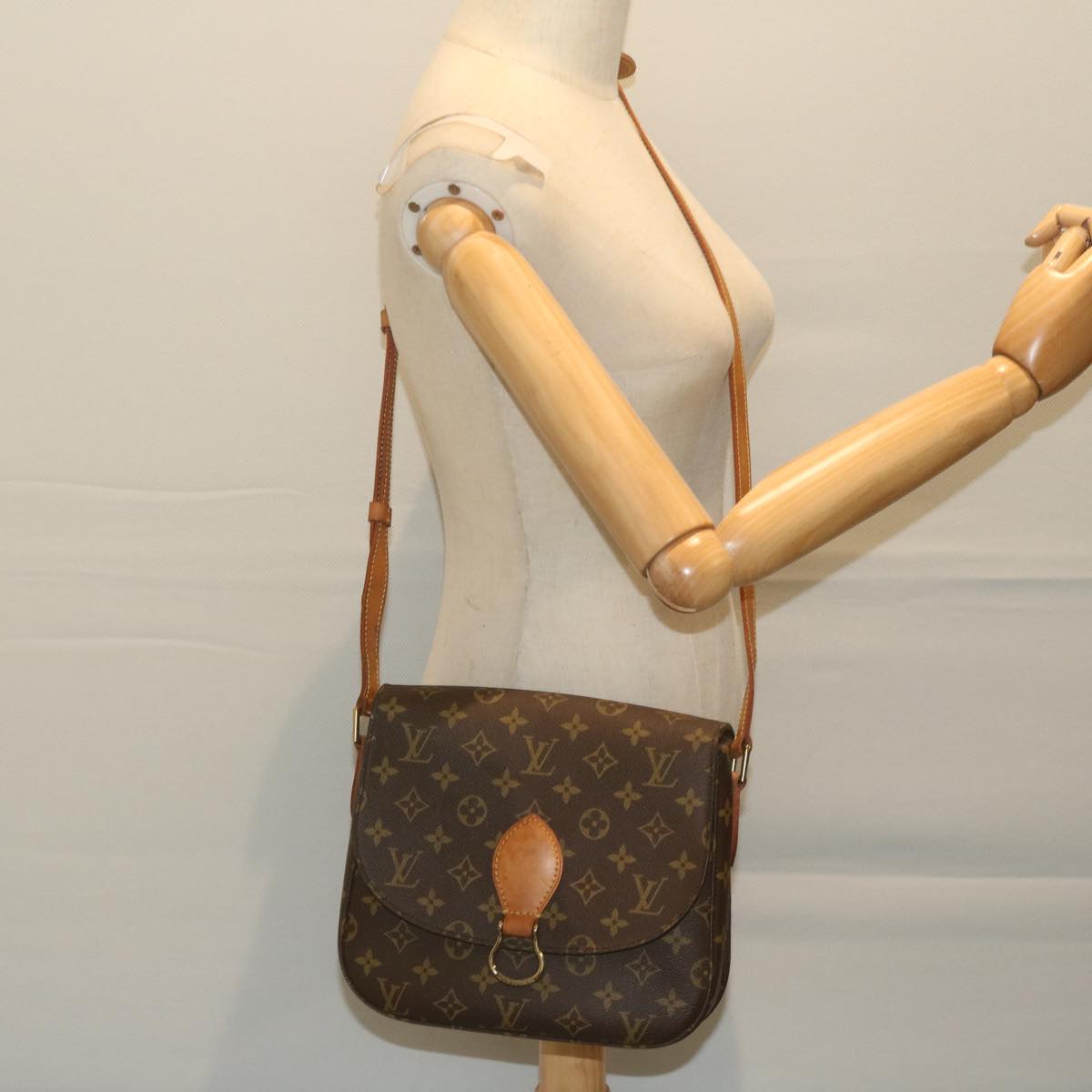 LOUIS VUITTON Monogram Saint Cloud GM Shoulder Bag M51242 LV Auth yk10089