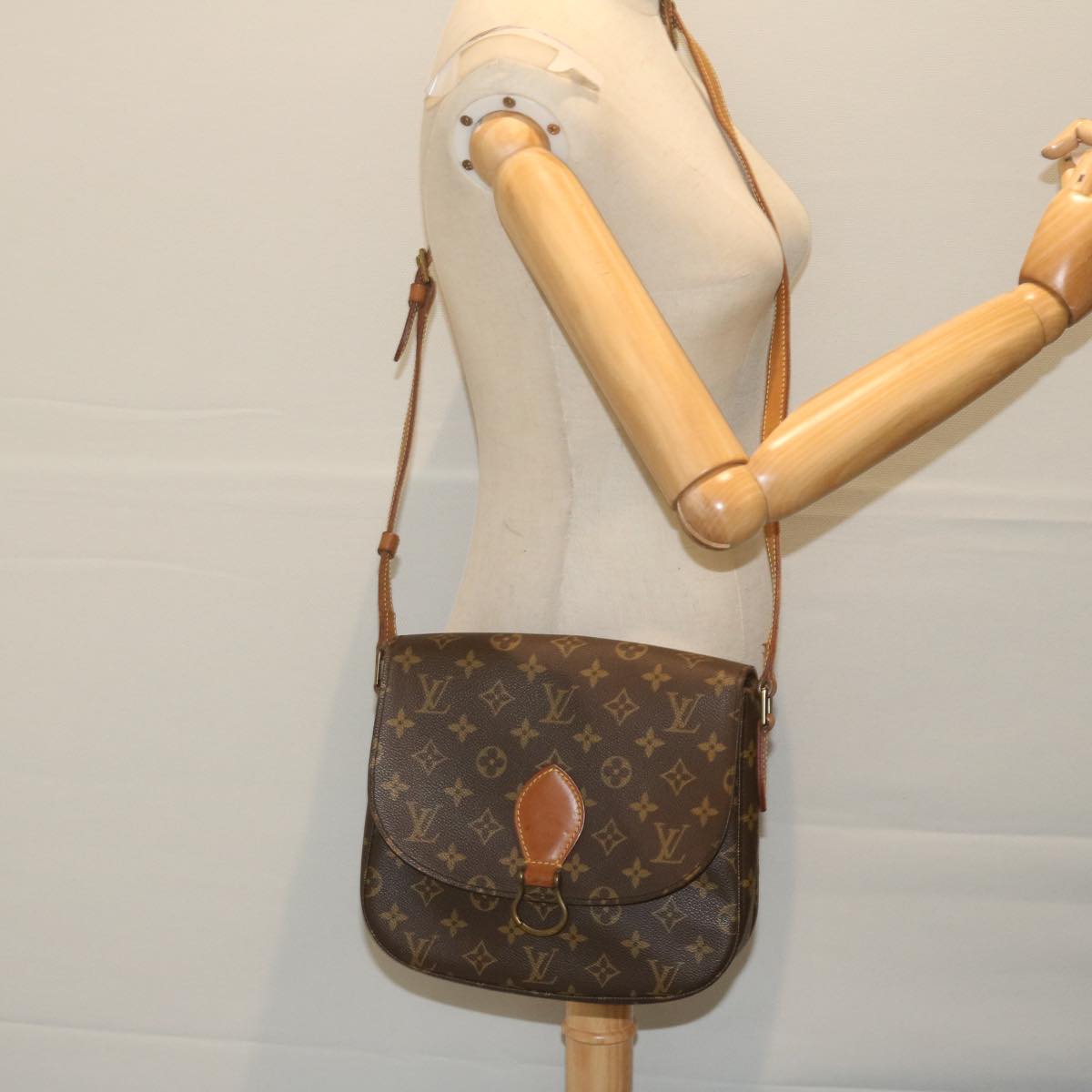 LOUIS VUITTON Monogram Saint Cloud GM Shoulder Bag M51242 LV Auth yk10097