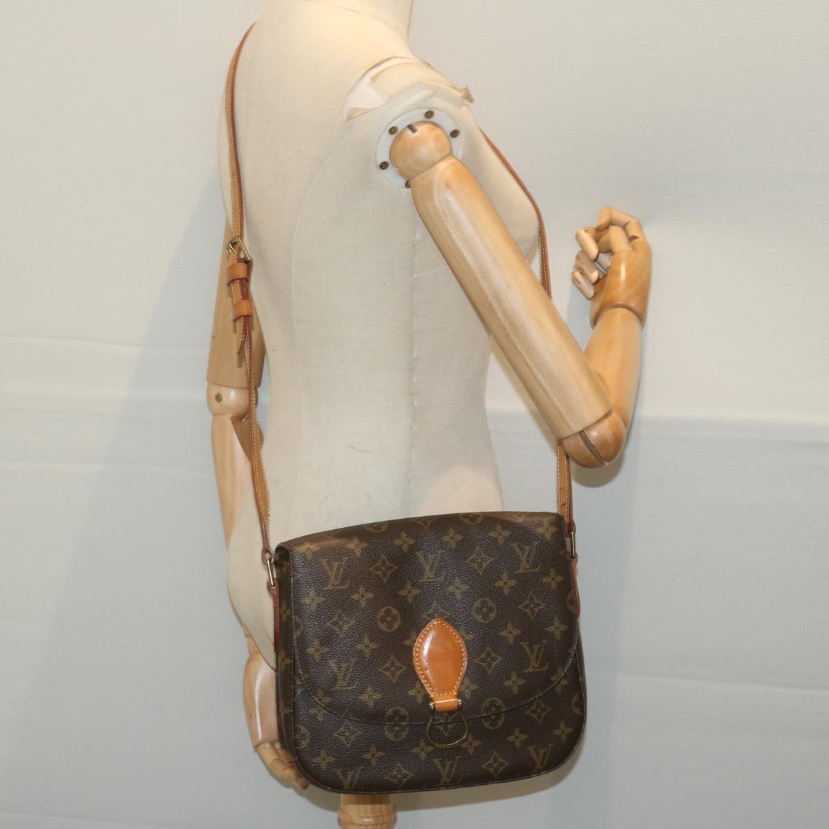 LOUIS VUITTON Monogram Saint Cloud GM Shoulder Bag M51242 LV Auth yk10146