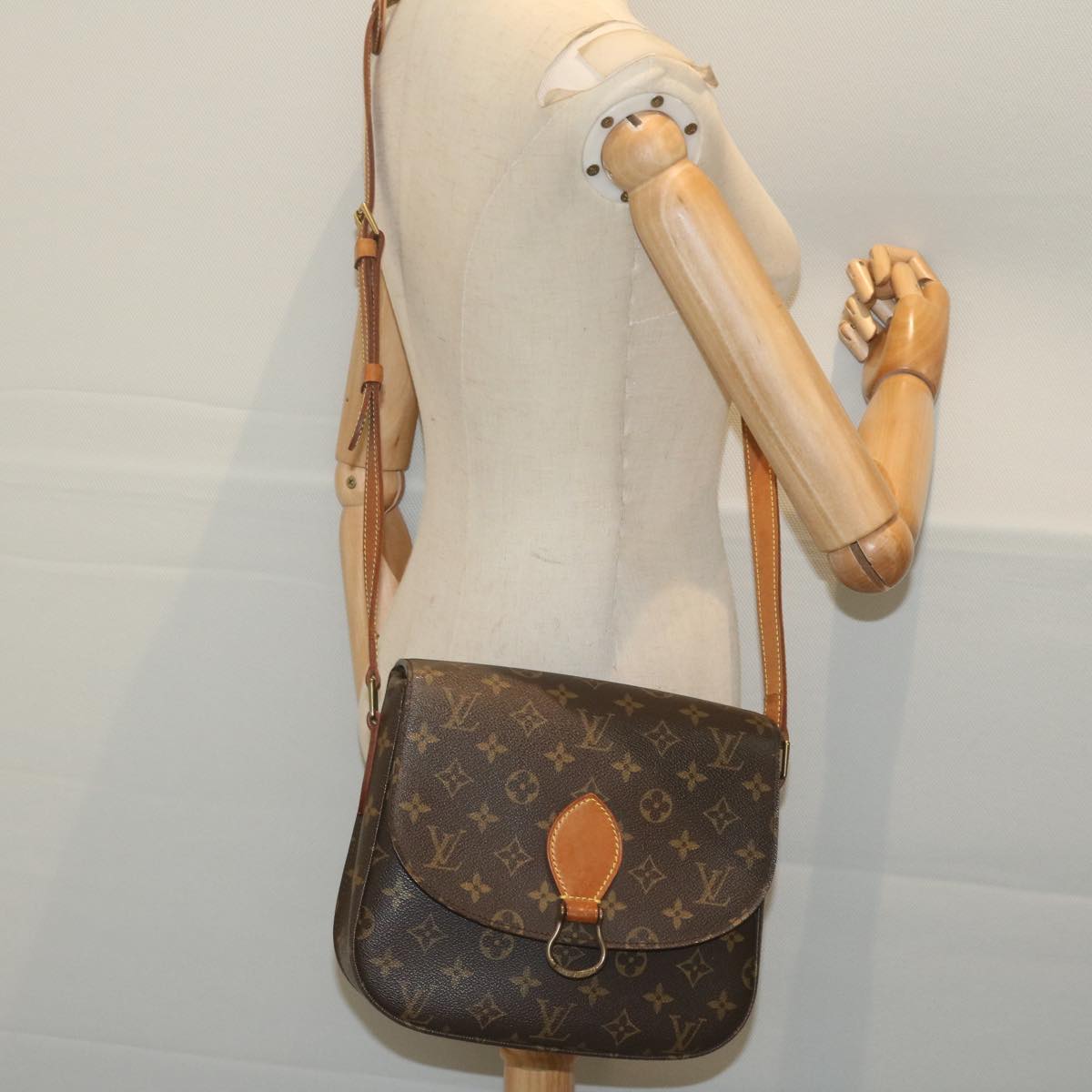 LOUIS VUITTON Monogram Saint Cloud GM Shoulder Bag M51242 LV Auth yk10208