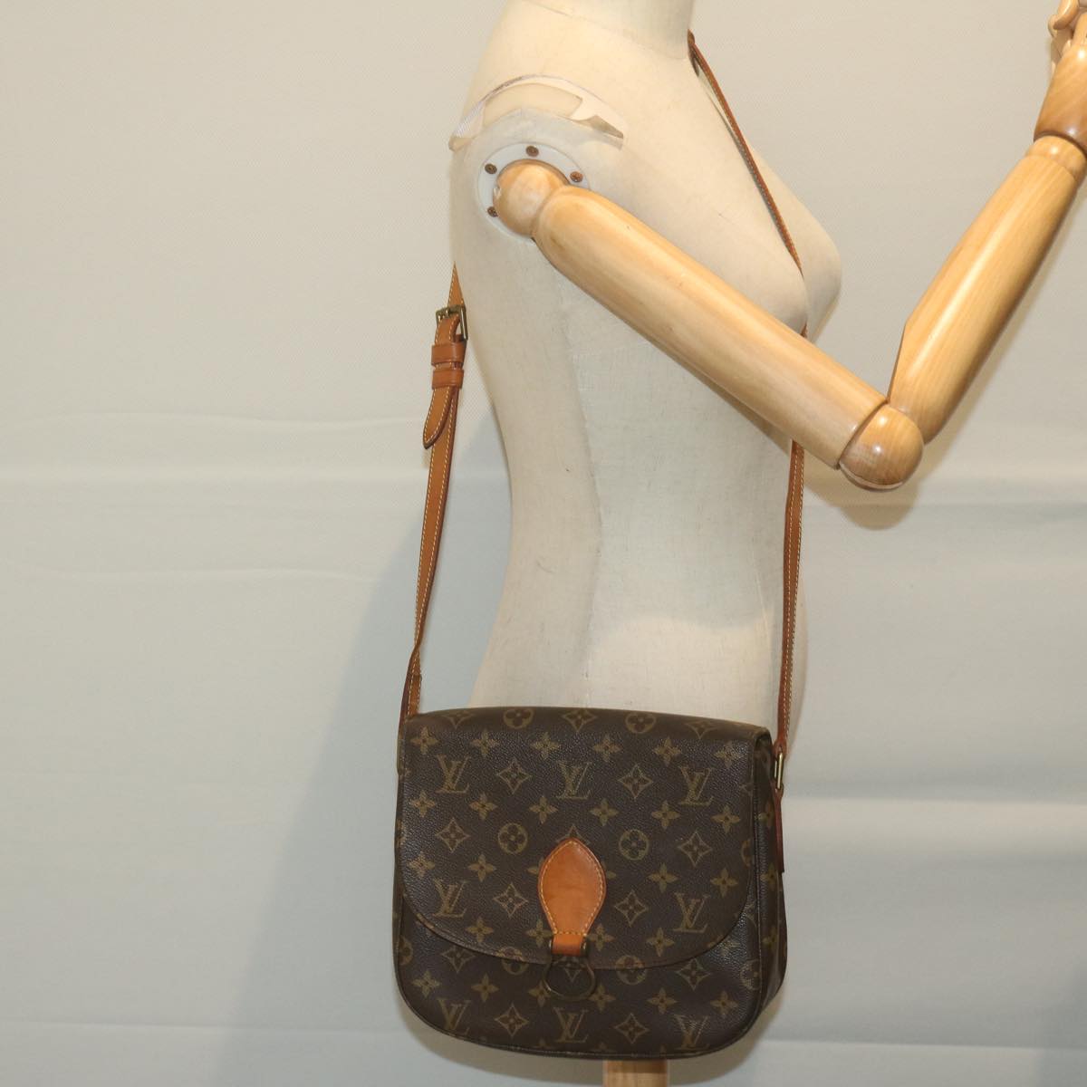 LOUIS VUITTON Monogram Saint Cloud GM Shoulder Bag M51242 LV Auth yk10249