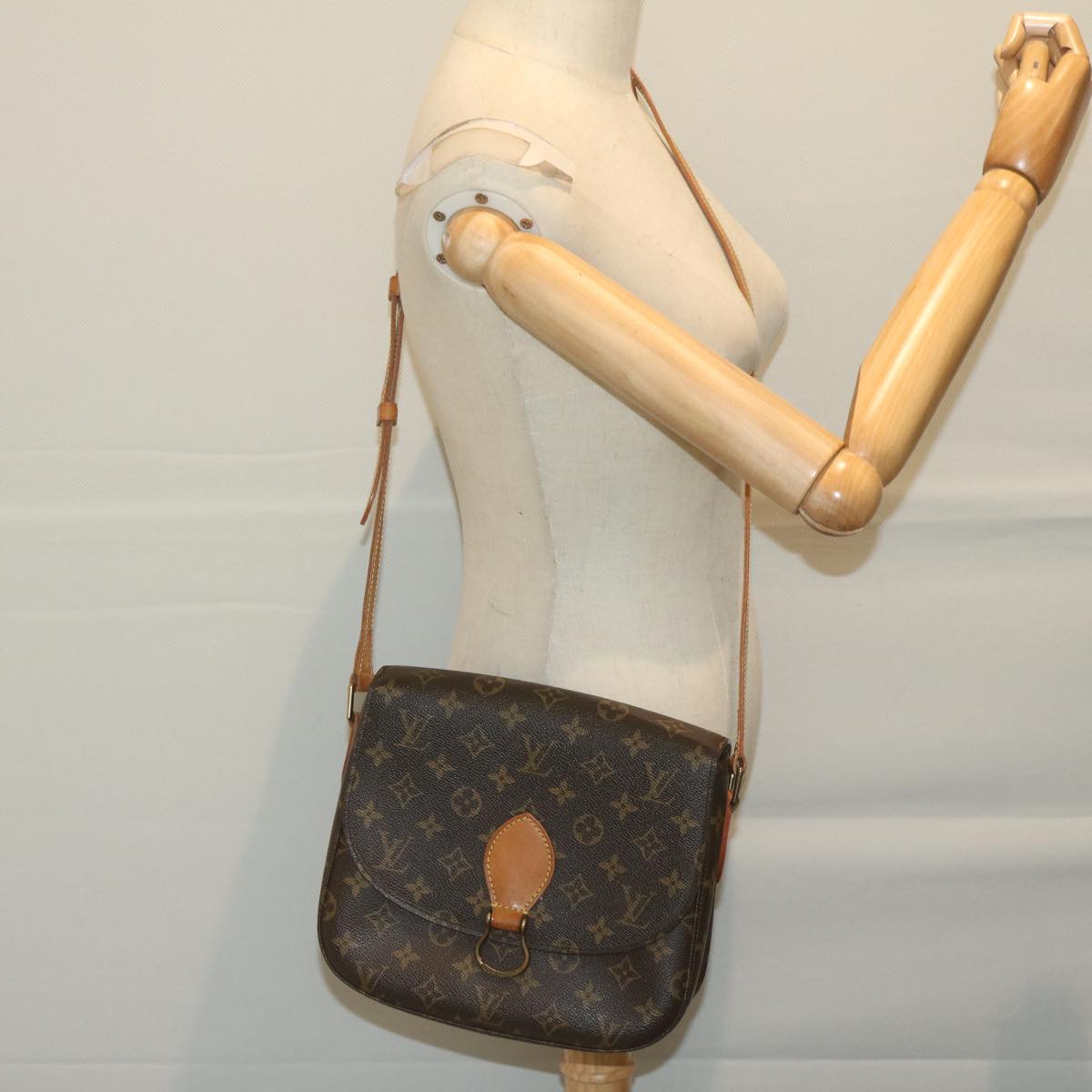 LOUIS VUITTON Monogram Saint Cloud GM Shoulder Bag M51242 LV Auth yk10256